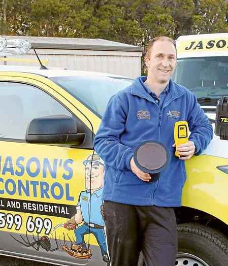 Jasons-pest-control-vehicle